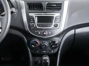 Hyundai  8