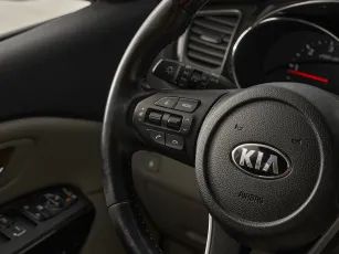 Kia  11