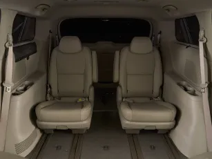 Kia  19