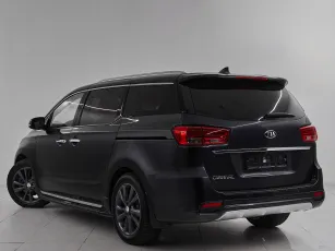 Kia  4