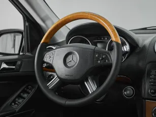 Mercedes-Benz  12