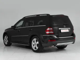 Mercedes-Benz  4