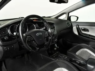 Kia  10