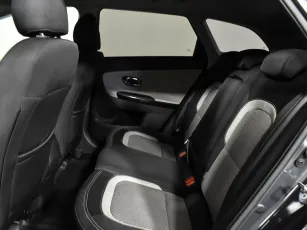Kia  14