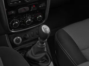 Renault  13
