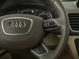 Audi  12