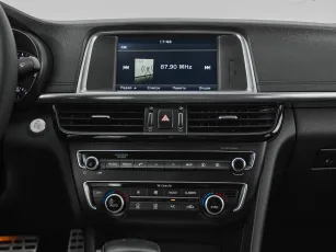 Kia  18