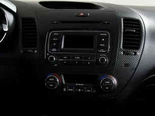 Kia  12