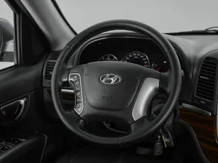 Hyundai  9