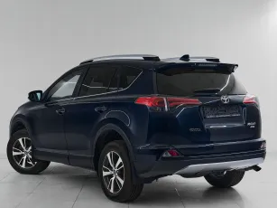 Toyota  4