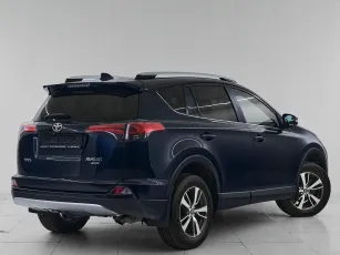 Toyota  6