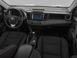 Toyota  9