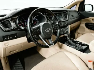 Kia  7