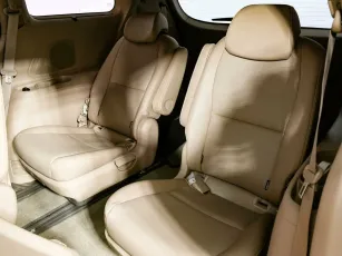 Kia  9