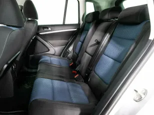 Volkswagen  12