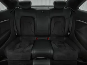 Audi  19