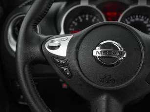 Nissan  11