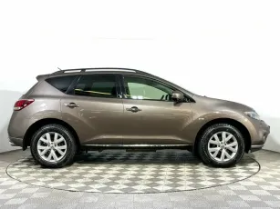 Nissan  4