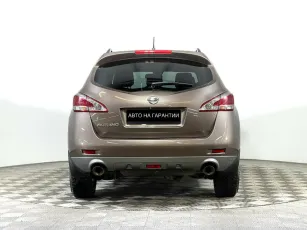 Nissan  6