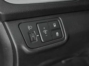 Hyundai  12
