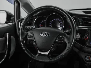 Kia  10