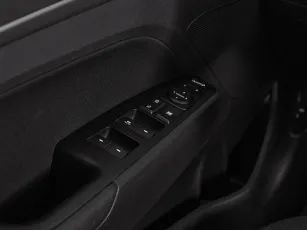 Hyundai  13