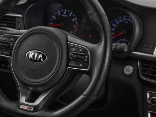 Kia  13