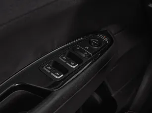 Kia  15