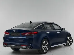 Kia  6