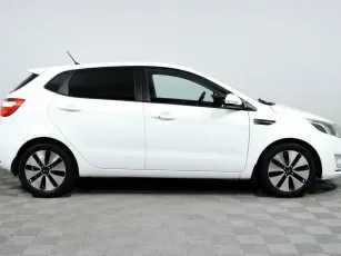Kia  4