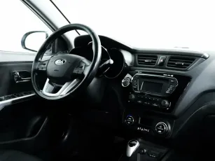 Kia  7