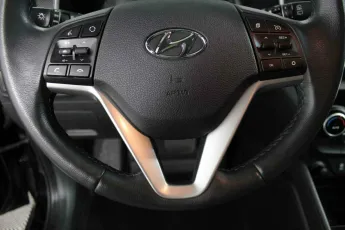Hyundai  10