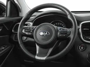 Kia  10
