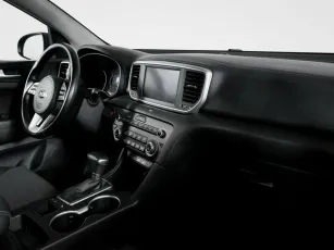 Kia  6