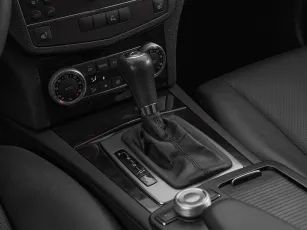 Mercedes-Benz  16