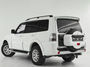 Mitsubishi  4