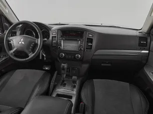 Mitsubishi  9