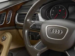 Audi  11