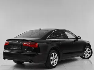 Audi  6