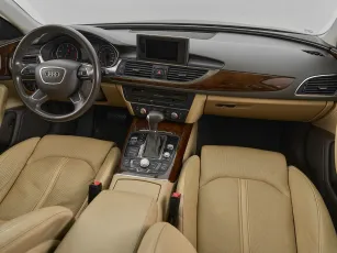 Audi  9