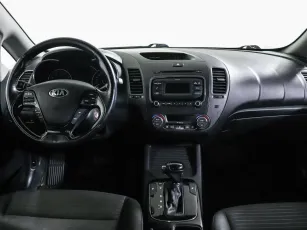 Kia  6