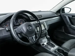 Volkswagen  9
