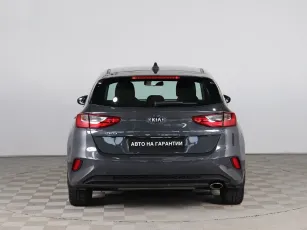 Kia  5
