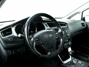 Kia  10