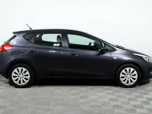 Kia  4