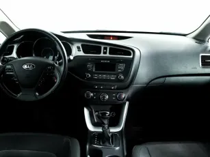 Kia  9