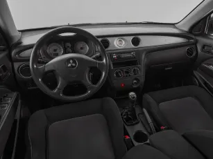 Mitsubishi  7