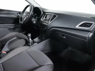 Hyundai  10