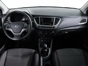 Hyundai  11