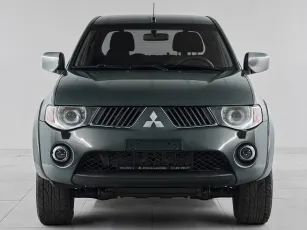 Mitsubishi  2